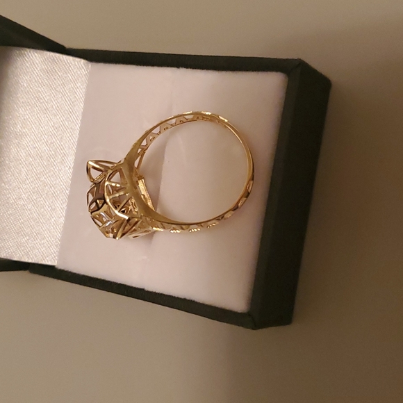 Ring - Picture 4 of 6